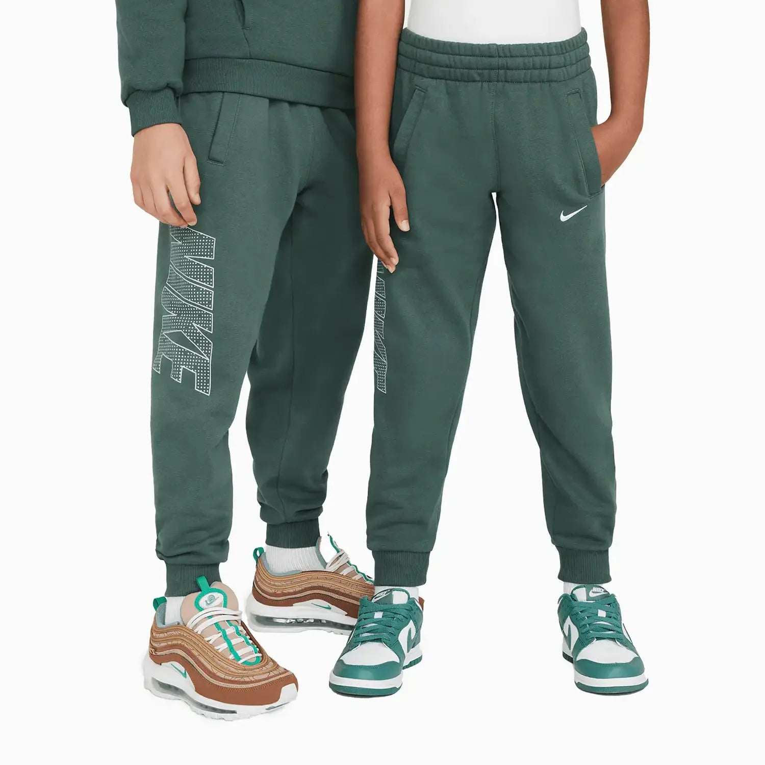 nike-kids-sportswear-club-fleece-outfit-hf4238-338-hf4226-338